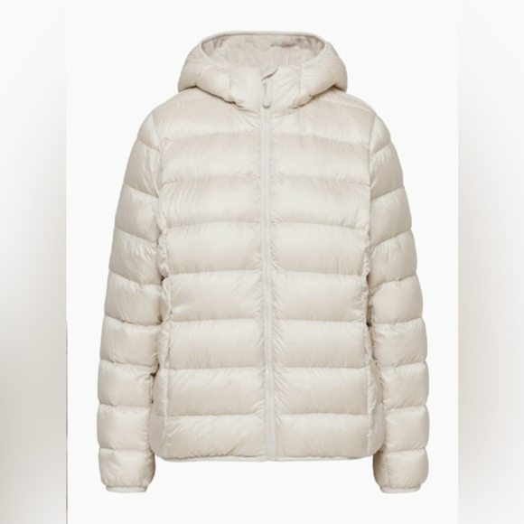 NEW TNA The Little Fuzzy Puff Jacket in Matte Pearl - Picture 2 of 13